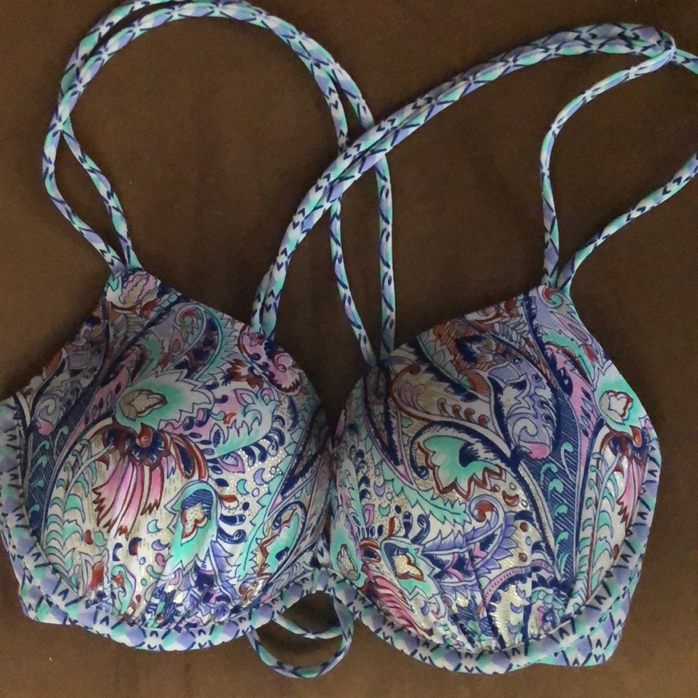 NWT Victoria’s Secret Swimsuit Top